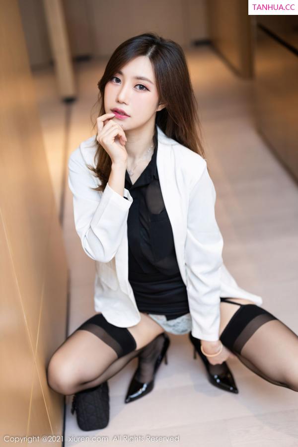 綺裡嘉 绮里嘉 [XiuRen]高清写真图 2021.11.30 No.4285 绮里嘉ula第5张图片